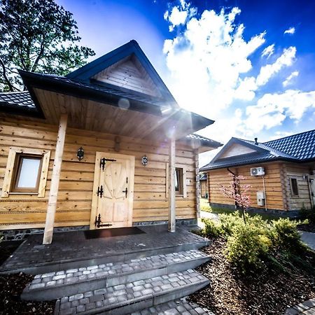 Domki Osada Bacowka Radawa & Spa Kültér fotó
